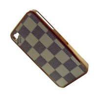 Чехол для Apple iPhone 4s пластиковый с кож.вставками дизайн LV <белый> ― Nsk.OnlineBazar.su